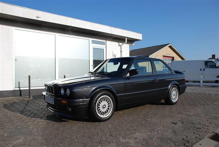 BMW 325i sport E30 M Tech 2 billede 3