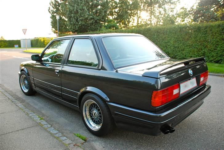 BMW 325i sport E30 M Tech 2 billede 8