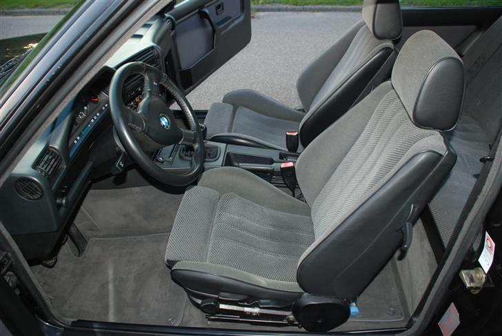 BMW 325i sport E30 M Tech 2 billede 12