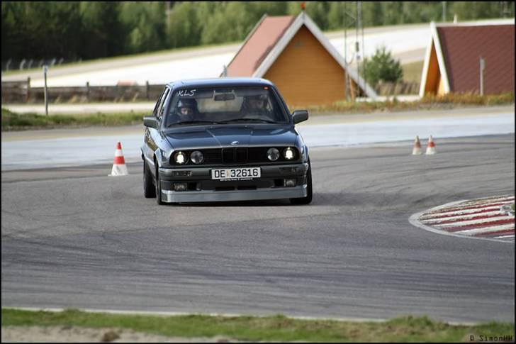 BMW E30 325i 24v Kompressor - Vålerbanen BmwCCN 2009 billede 7