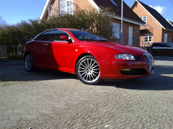 Alfa Romeo GT - dagen efter jeg hented bilen, med lige ny monteret novitec 18`` alu billede 16