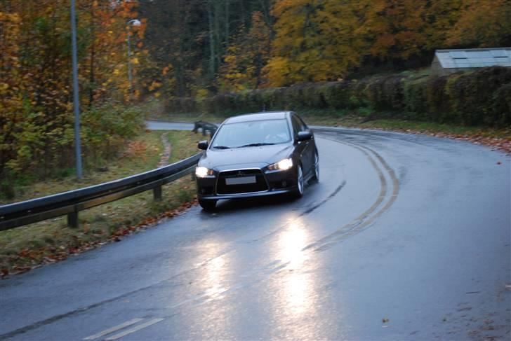 Mitsubishi Lancer SportB *SOLGT* - Fotograf: Mikkel H billede 2