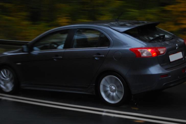 Mitsubishi Lancer SportB *SOLGT* - Fotograf: Mikkel H billede 4