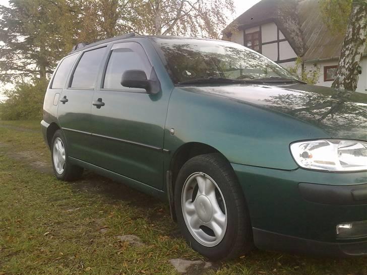 Seat Cordoba vario/stella - Gammel fælge. Inden jeg fik 17" på billede 2