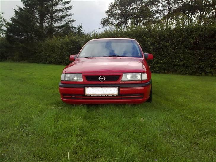 Opel vectra 2.0 i 4 dørs bytte billede 1