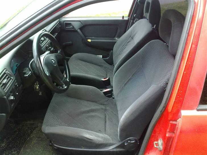 Opel vectra 2.0 i 4 dørs bytte billede 9