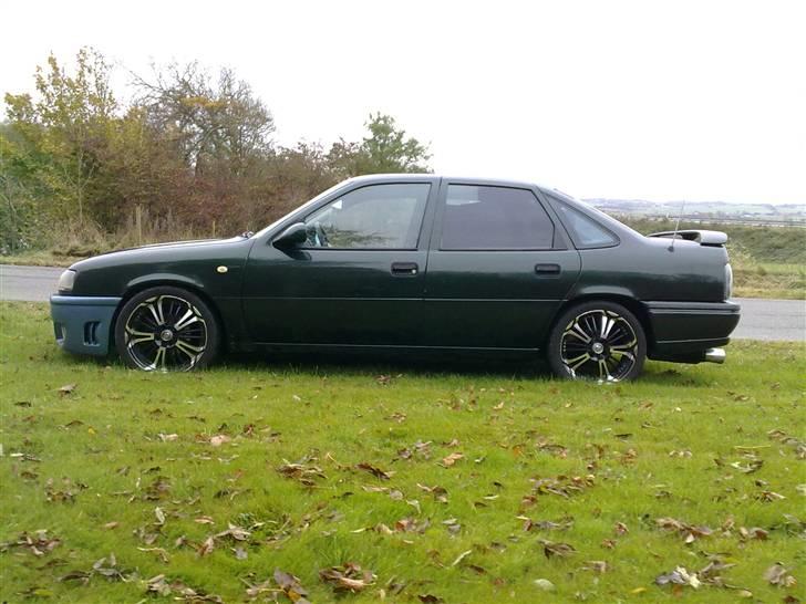 Opel vectra 1.8 i 4 dørs.solgt billede 1
