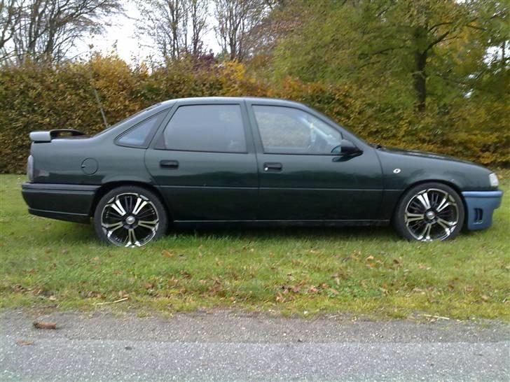 Opel vectra 1.8 i 4 dørs.solgt billede 8