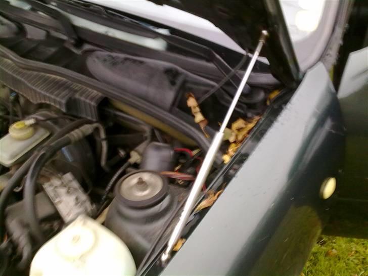 Opel vectra 1.8 i 4 dørs.solgt billede 13