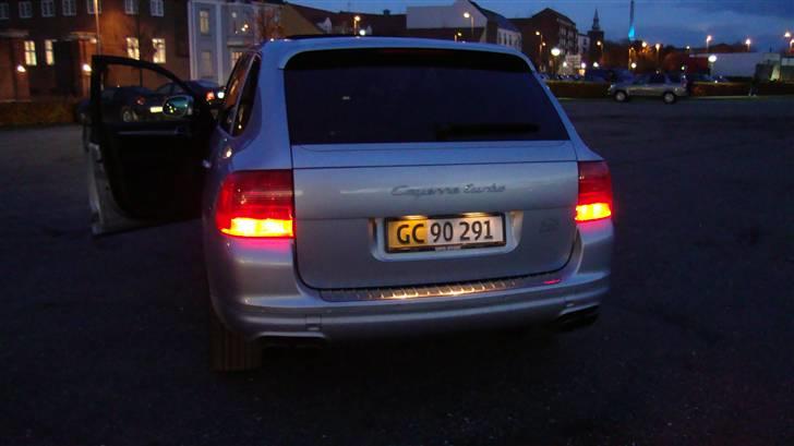 Porsche Cayenne Turbo Solgt billede 8