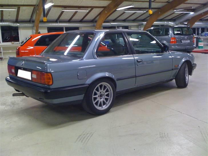 BMW E30 320I 2D - Ny poleret, sammen med Cralle´s A3´er..  billede 5
