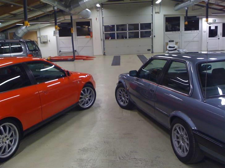 BMW E30 320I 2D - Ny poleret, sammen med Cralle´s A3´er..  billede 6