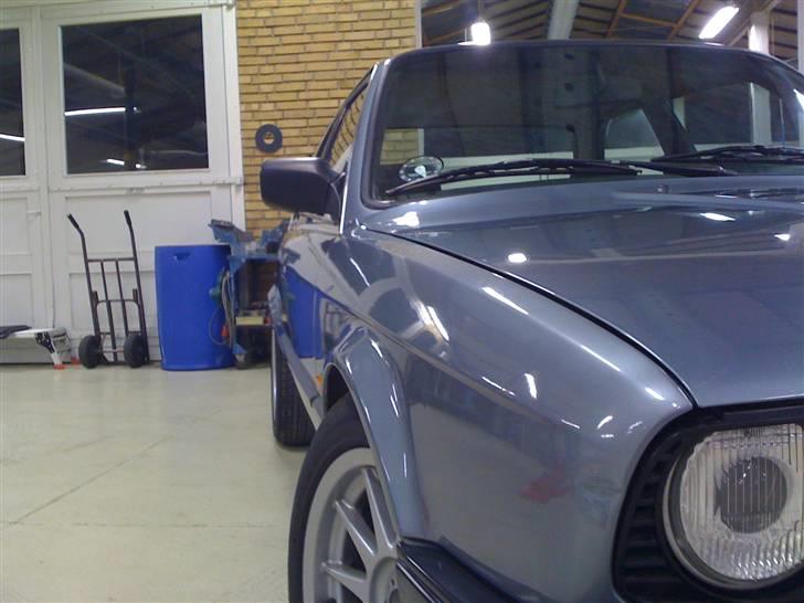 BMW E30 320I 2D - Ny poleret, sammen med Cralle´s A3´er..  billede 11