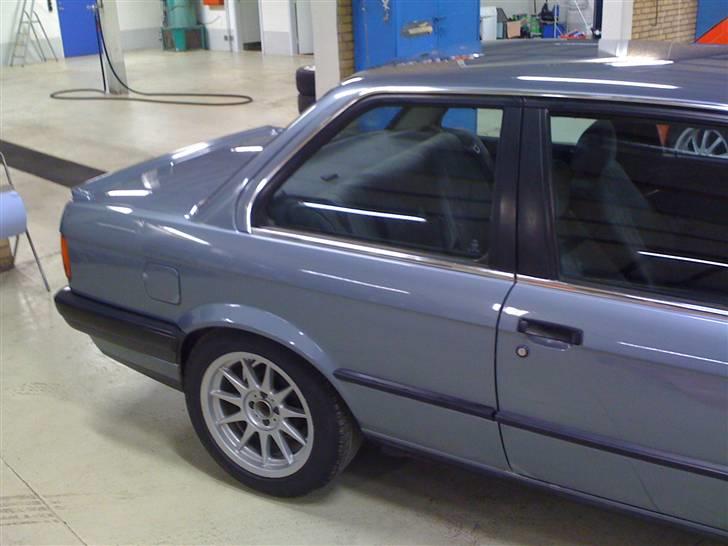 BMW E30 320I 2D - Ny poleret, sammen med Cralle´s A3´er..  billede 12