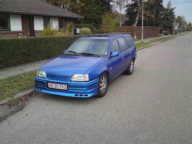 Opel Kadett E Stc. billede 2