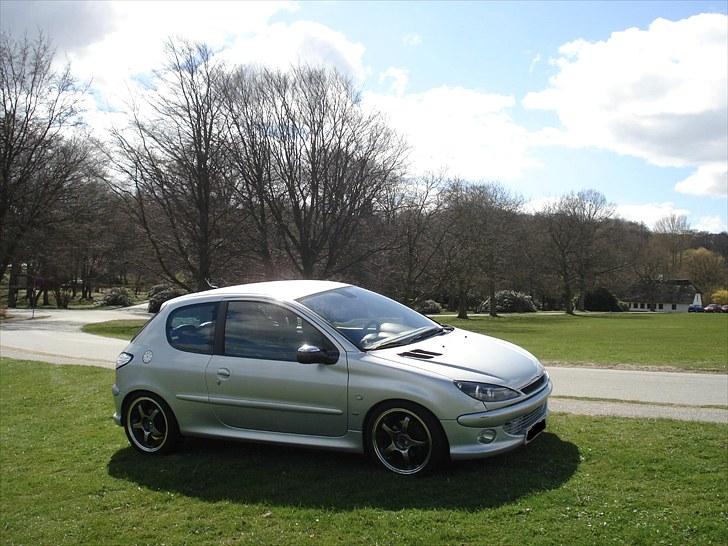 Peugeot 206 2.0 16V GTI // Solgt - Forår 2010 billede 2