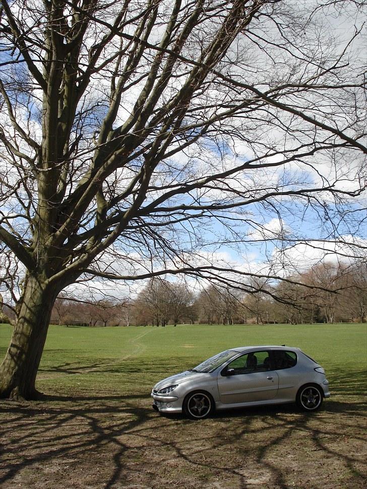 Peugeot 206 2.0 16V GTI // Solgt - Forår 2010 billede 3