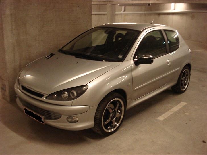 Peugeot 206 2.0 16V GTI // Solgt - Pladsen i den varme kælder :) billede 16
