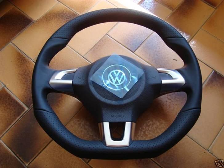 VW Passat 3C - Er det ikke fedt!!! Har fundet dette golf sport rat r32, som passaer til Passaten, på ebay. Koster 2500 kr, er det en rimelig pris??? billede 9