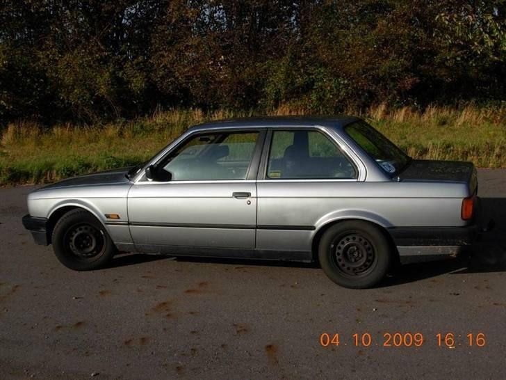 BMW 320i billede 4