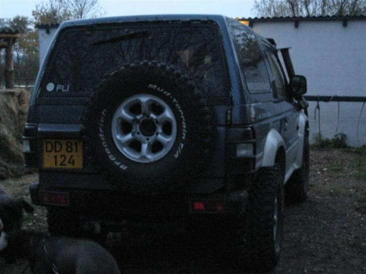 Mitsubishi pajero 3,0 V6 24V SOLGT billede 3