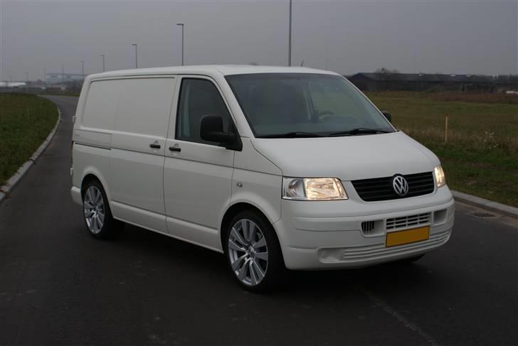 VW Transporter 2,5 TDI billede 2
