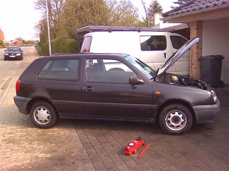 VW Golf 3 "SOLD 21/2-11" - Sådan så hun ud den dag hun kom hjem... billede 17