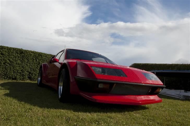 Renault Alpine A310 - Hygge-træf i Stegsted 2009. Der kommer flere og flere, og meget specielle biler.  billede 20