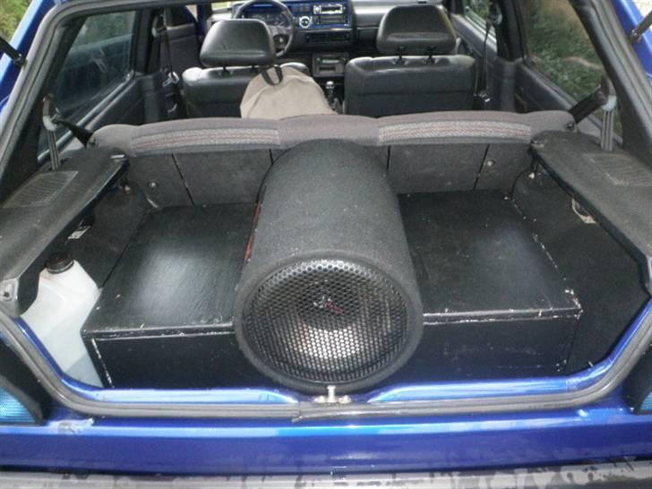 VW Golf 2 TD [Solgt] - Er ikke det helt vilde men det er spiller sgu godt :b  billede 9