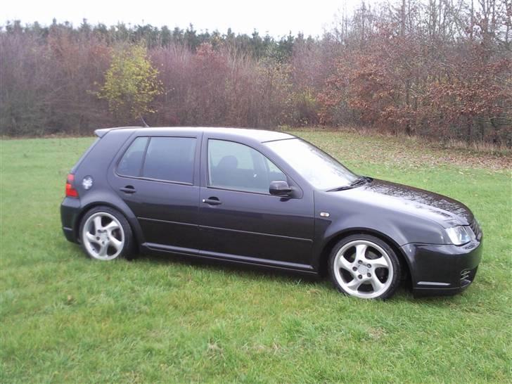 VW Golf 4 1.8 20V (BYTTET) billede 1
