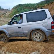 Toyota landcrusier gx 90