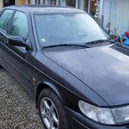 Saab 900 2.0.