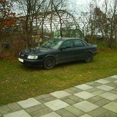 Audi 100