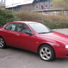 Alfa Romeo 156