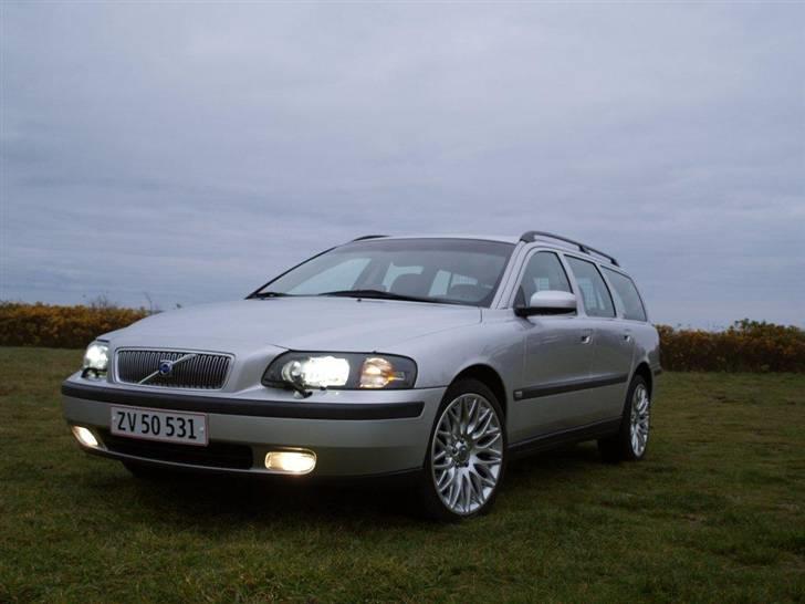 Volvo V70 D5 - SOLGT - billede 14