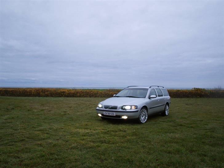 Volvo V70 D5 - SOLGT - billede 16