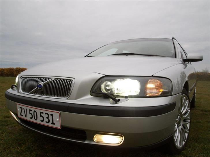 Volvo V70 D5 - SOLGT - billede 18