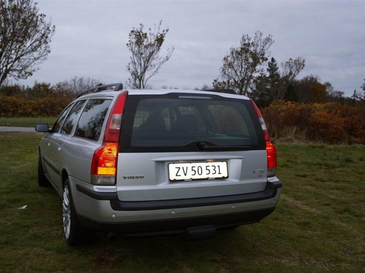 Volvo V70 D5 - SOLGT - billede 19