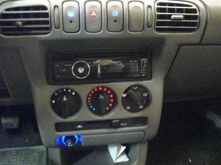 Nissan micra 1,3 billede 10