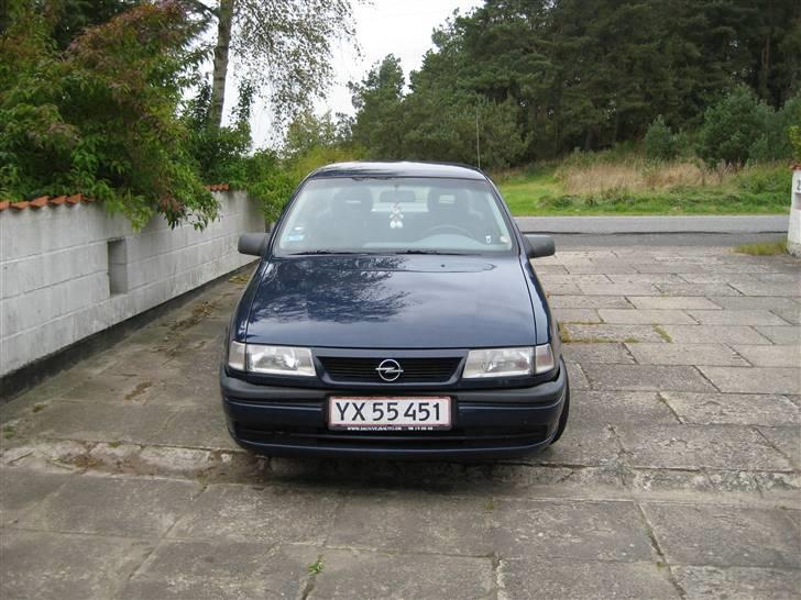 Opel Vectra A 1.8i billede 3