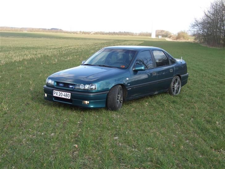 Opel vectra a 2.0-16v 2000 DØD - billede fra maj 2008 da jeg fik angeleys på men måtte desværre skifte til orig da synsmanden jo ikke godkender med xenon  billede 1