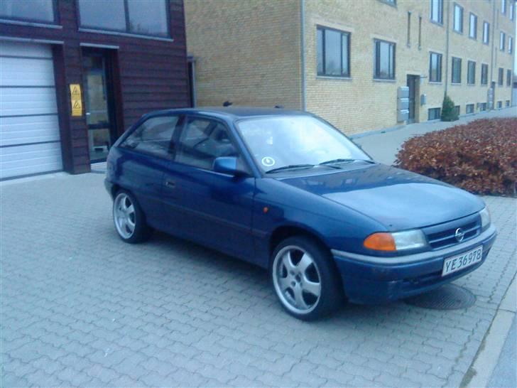 Opel Astra F byttet billede 4
