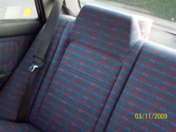 Mazda 323 1,3 glx  billede 11