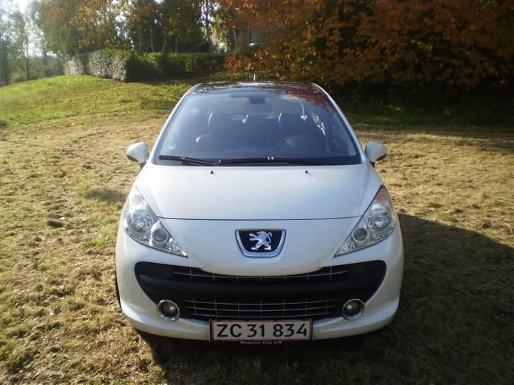 Peugeot 207 GT billede 2