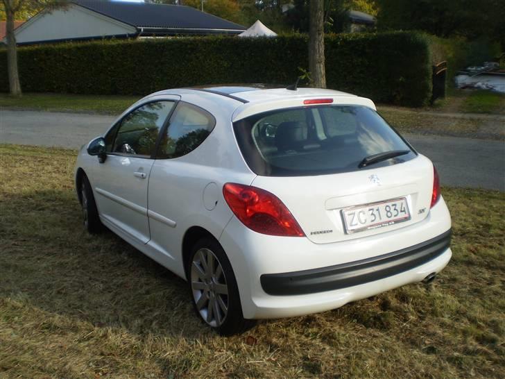 Peugeot 207 GT billede 4