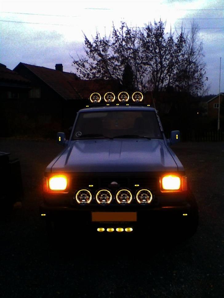 Nissan Patrol 2.8 TD Byttet - Hvad synes i om dette ? Har tænkt mig at sætte lysene sådan :) billede 13