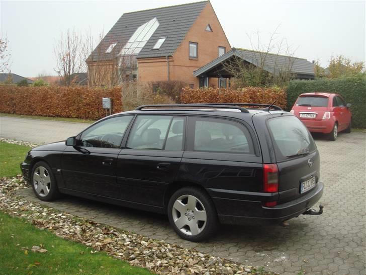 Opel Omega B Wagon Executive billede 10