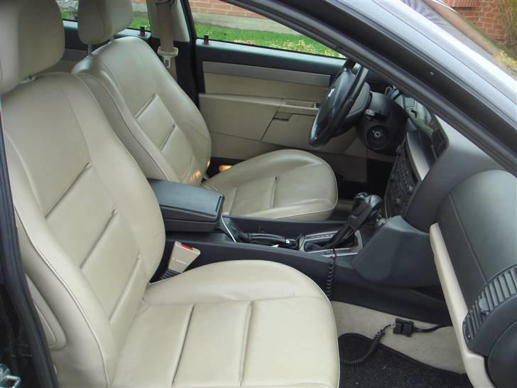 Opel Omega B Wagon Executive billede 11