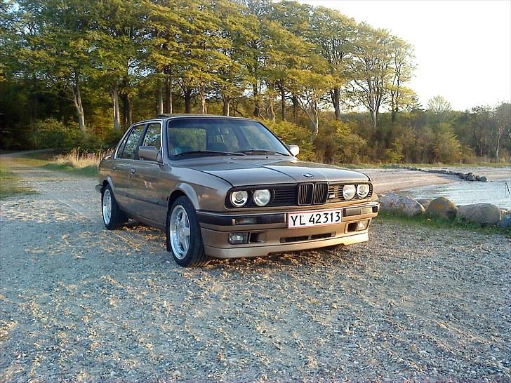 BMW 325I    E30  billede 3