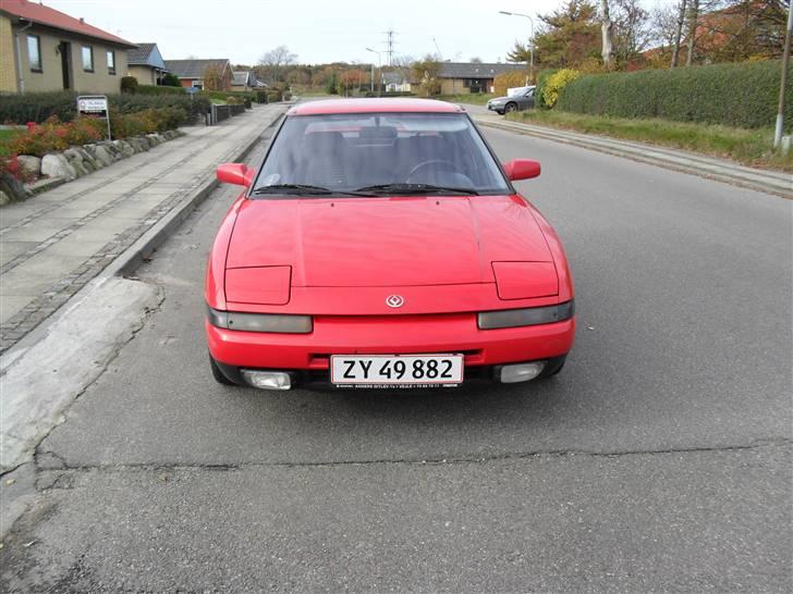 Mazda 323 F GT (SOLGT) billede 1